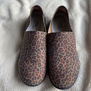 Cloudsteppers by Clark’s Sillian firn leopard print slip on comfort shoe